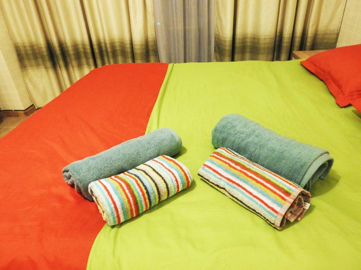 Real Palace Apartment バトゥーミ エクステリア 写真